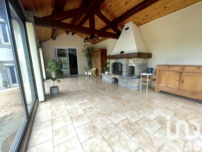 Maison - 335 m² - 9 pièces
