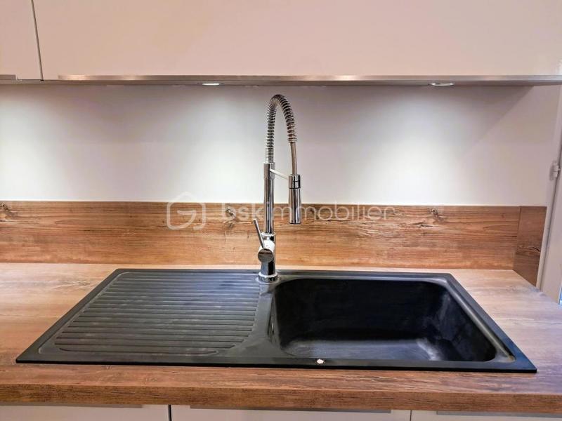 Maison ancienne - 180 m² - 11 pièces