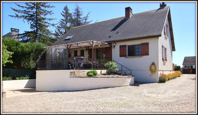 Maison - 194 m² - 7 pièces