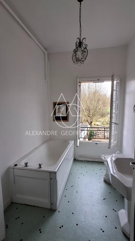 Château - 600 m² - 21 pièces