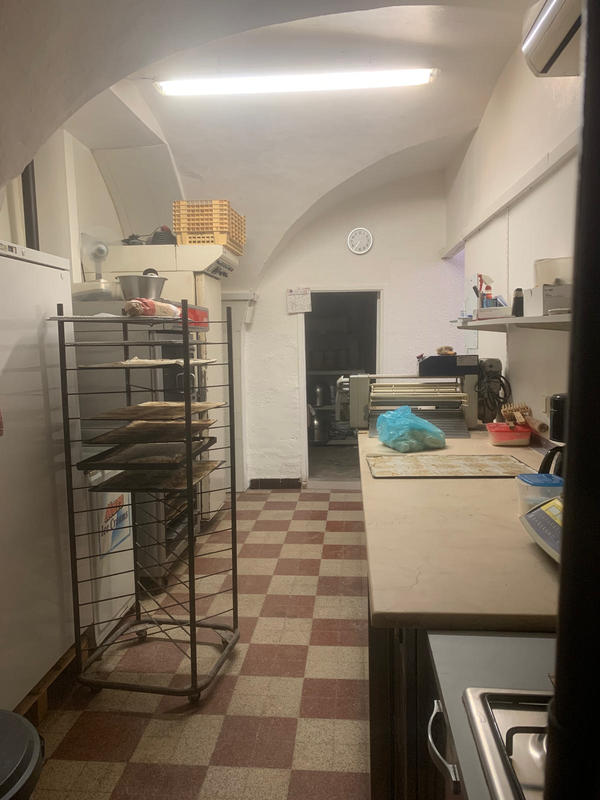 Fonds de commerce - Magasins - 162 m²