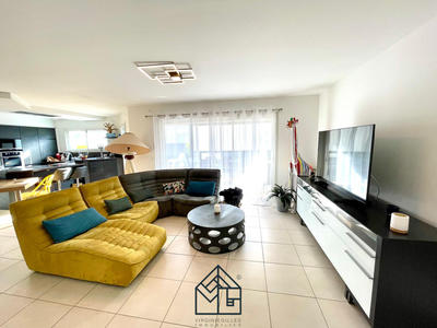 Maison - 105 m² - 4 pièces