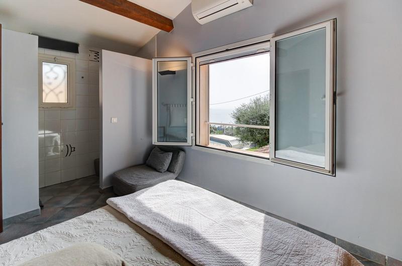 Propriété - 317 m² - 9 pièces