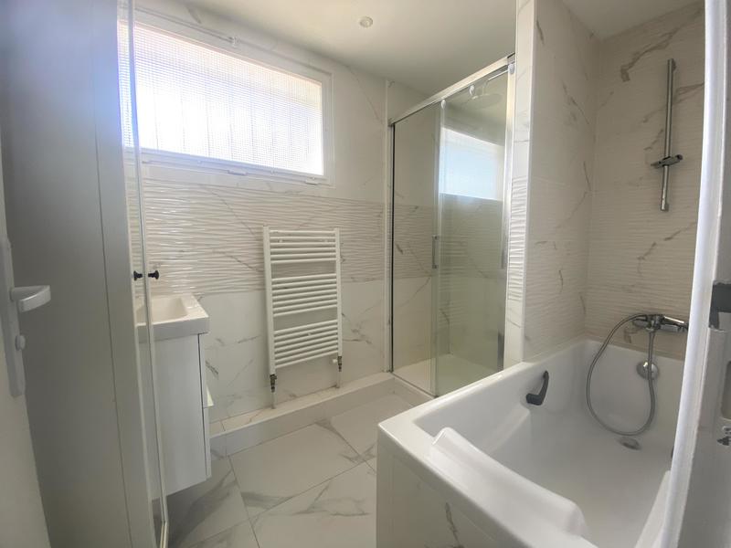 Maison - 96 m² - 5 pièces