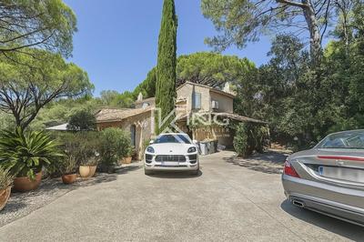 Villa - 155 m² - 5 pièces