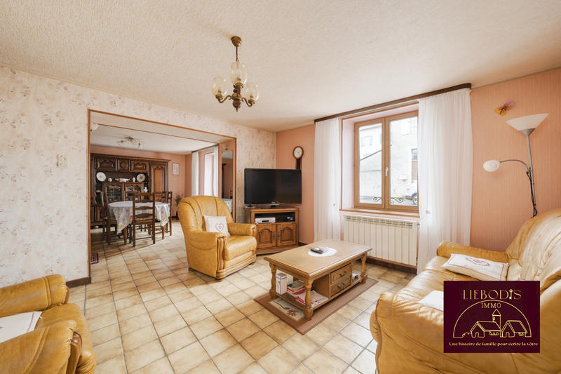 Maison - 185 m² - 8 pièces