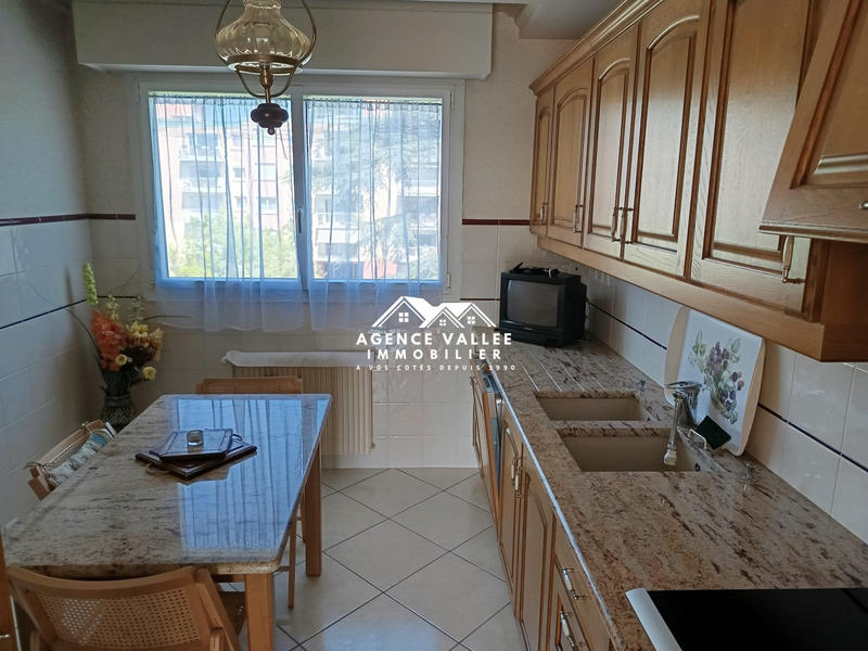 Appartement - 92 m² - 5 pièces