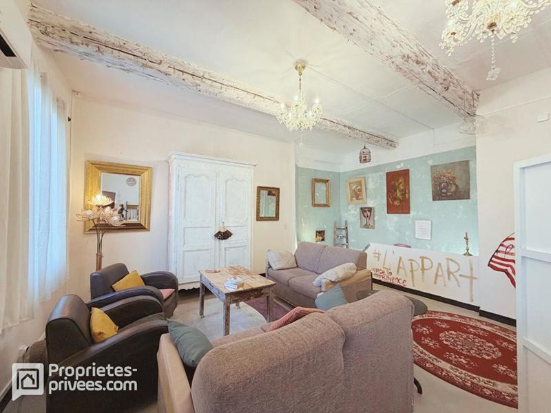 Maison - 400 m² - 9 pièces