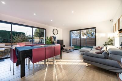 Maison de ville - 120 m² - 5 pièces