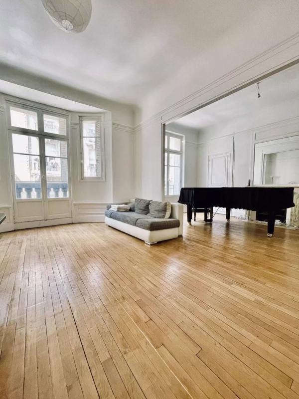 Appartement - 197 m² - 6 pièces