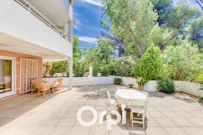 Appartement - 75 m² - 3 pièces