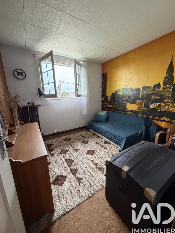 Maison - 94 m² - 5 pièces