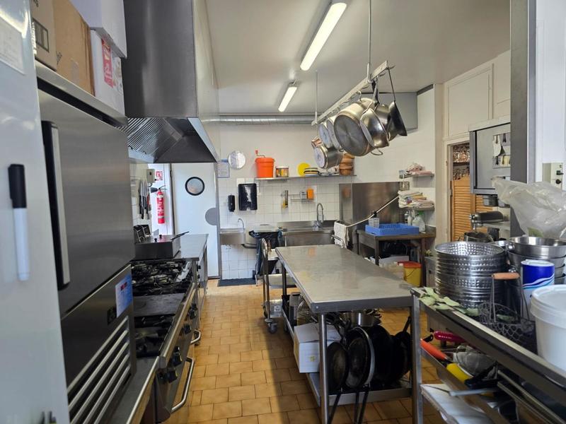 Local commercial - 400 m² - 4 pièces