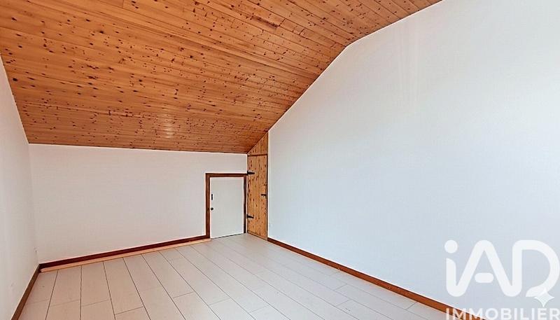 Maison - 180 m² - 5 pièces