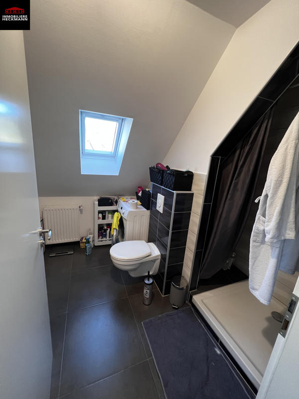 Maison - 234 m² - 7 pièces