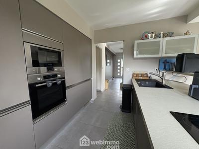 Maison - 152 m² - 6 pièces