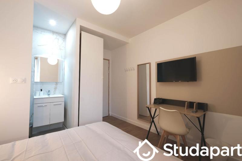 Chambre - 12 m² - 1 pièce