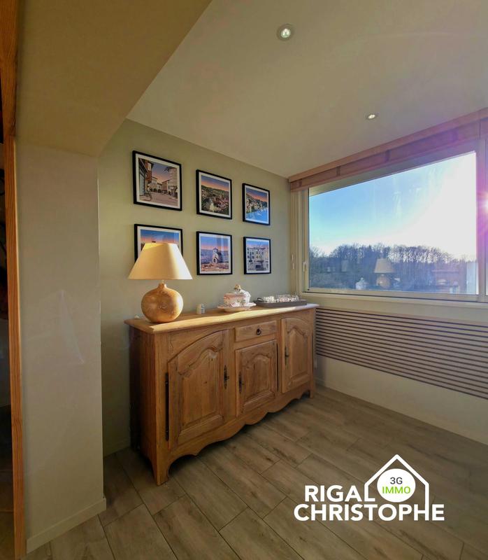 Maison - 200 m² - 9 pièces