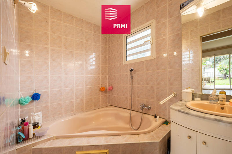 Maison - 218 m² - 8 pièces