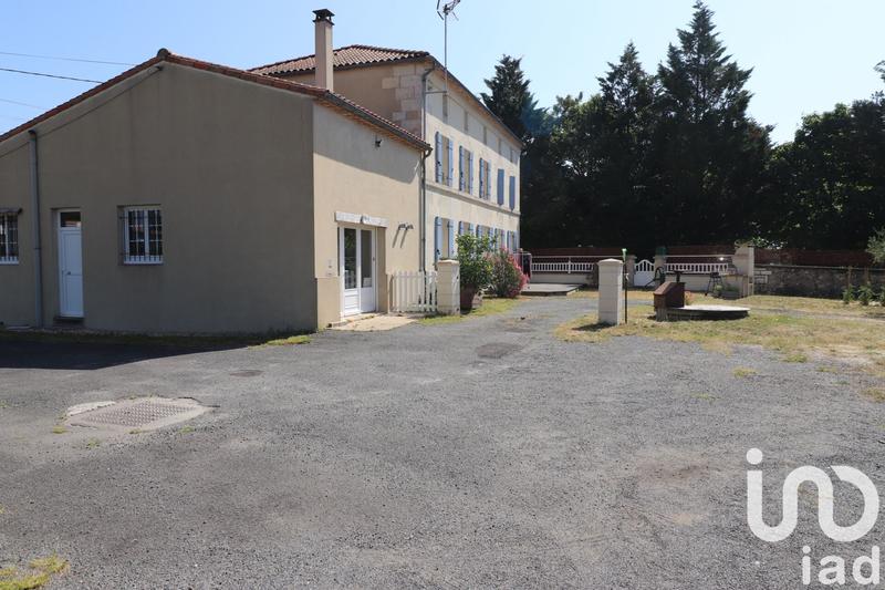 Maison - 238 m² - 7 pièces