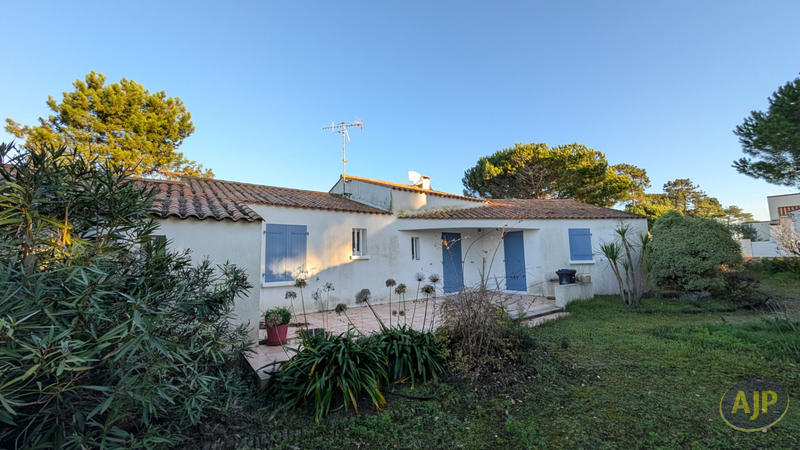 Maison - 95 m² - 5 pièces