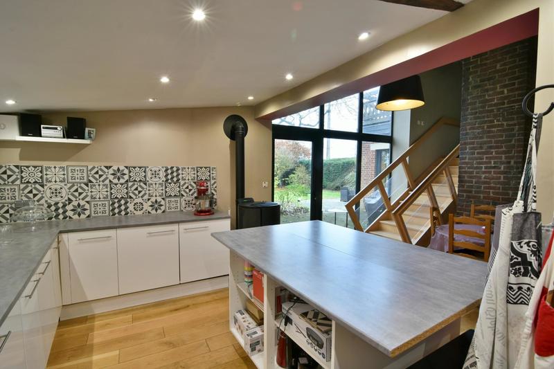 Maison - 240 m² - 7 pièces