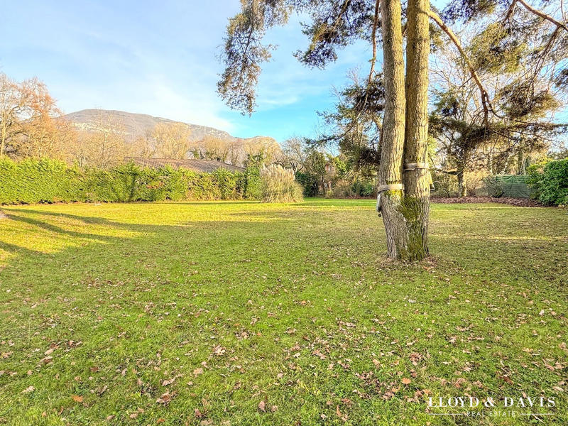 Maison - 195 m² - 8 pièces