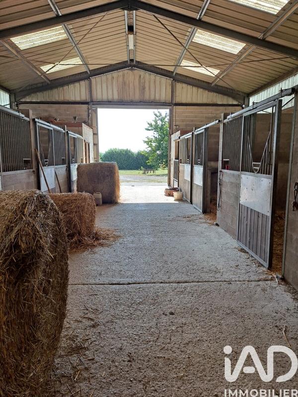 Maison - 540 m² - 21 pièces