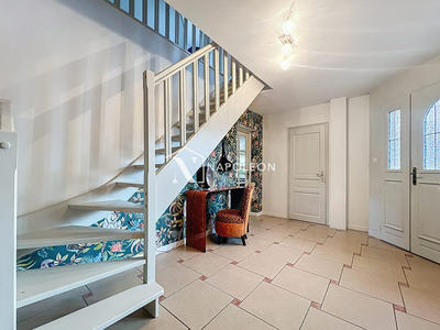 Maison - 190 m² - 6 pièces