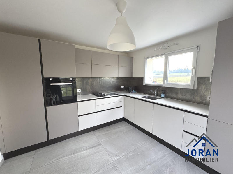 Maison - 156 m² - 7 pièces