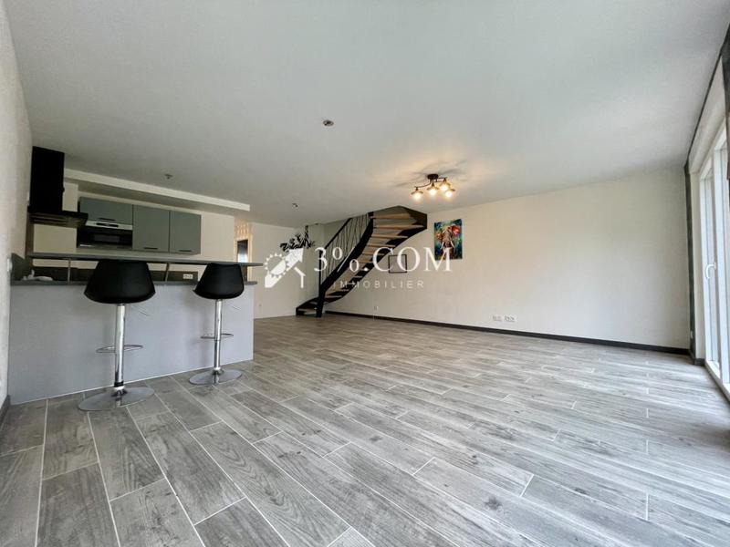 Maison - 99 m² - 5 pièces