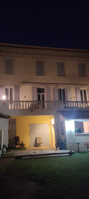 Maison - 330 m² - 13 pièces