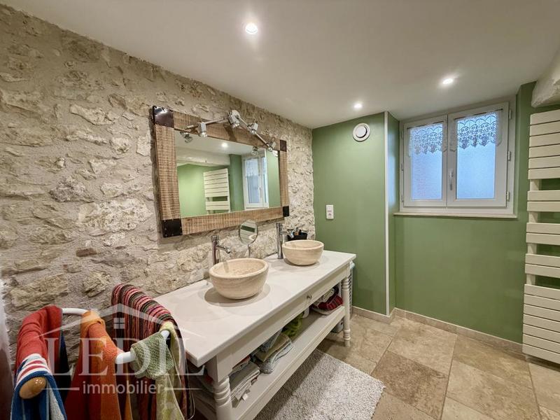 Maison en pierre - 182 m² - 4 pièces