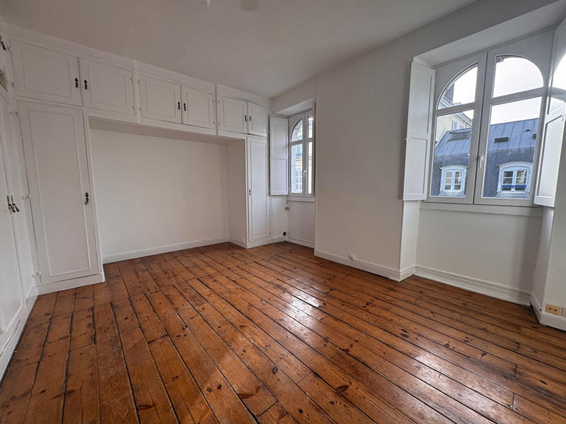 Appartement - 136 m² - 5 pièces