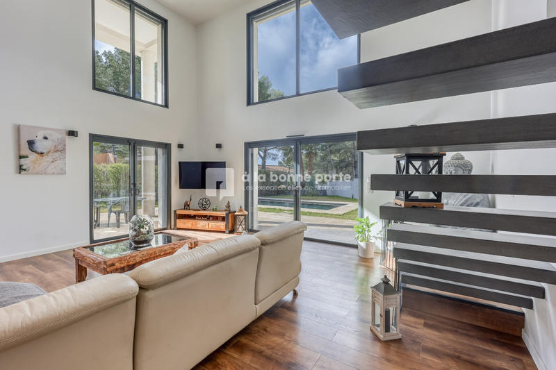 Maison contemporaine - 150 m² - 4 pièces