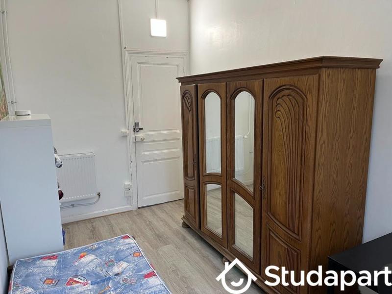 Chambre - 12 m² - 1 pièce