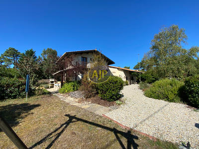 Villa - 250 m² - 11 pièces