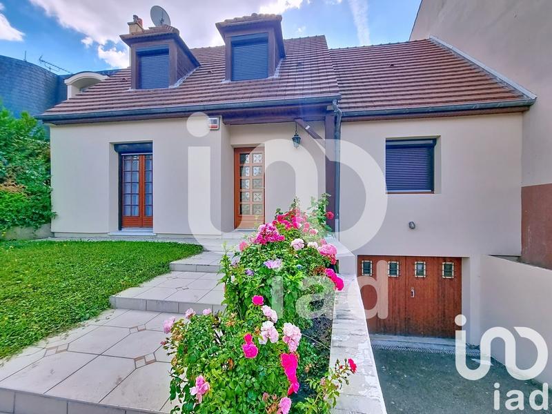 Maison - 105 m² - 6 pièces