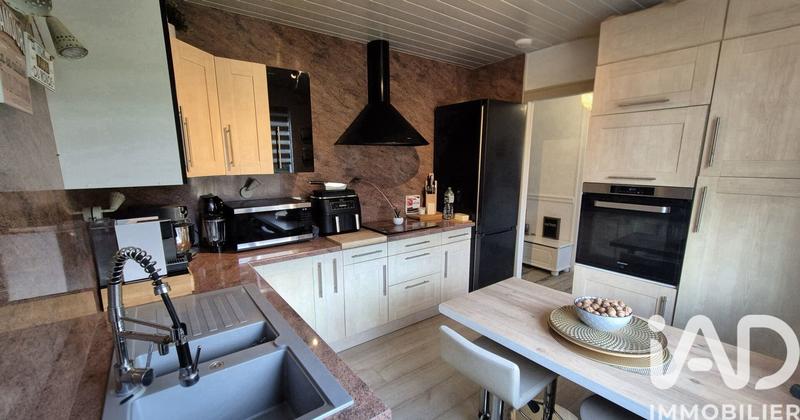 Maison de village - 159 m² - 10 pièces