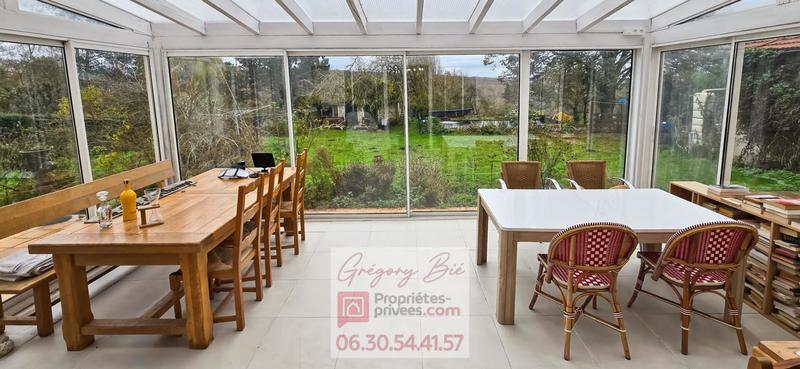 Maison - 250 m² - 10 pièces