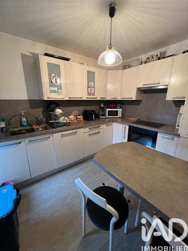 Appartement - 77 m² - 4 pièces