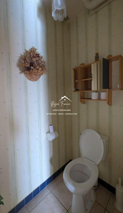 Maison - 317 m² - 10 pièces