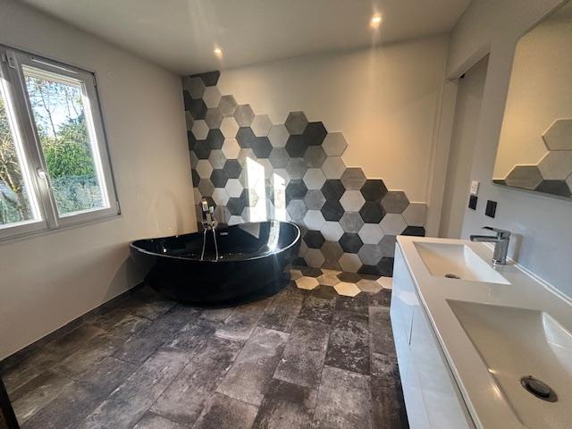 Maison - 102 m² - 3 pièces