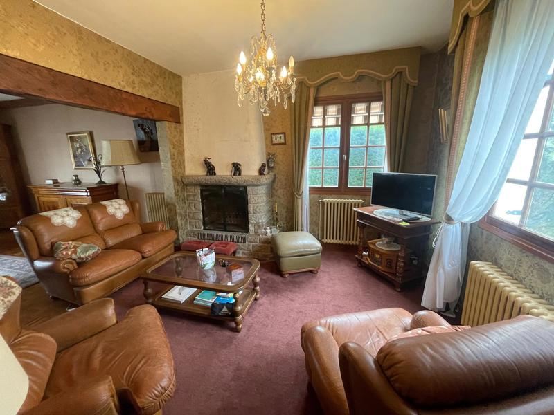 Maison - 142 m² - 8 pièces