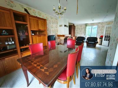 Maison - 111 m² - 5 pièces