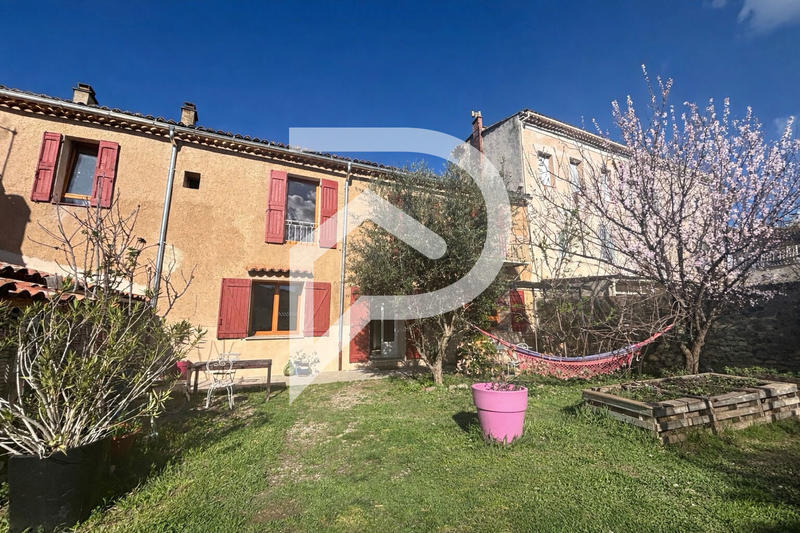 Maison de village - 140 m² - 5 pièces
