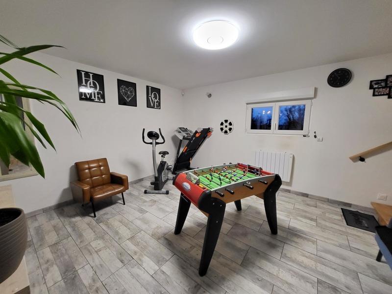 Maison - 330 m² - 15 pièces