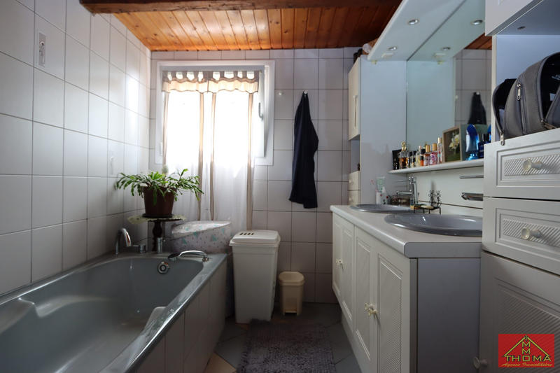 Maison ancienne - 132 m² - 6 pièces