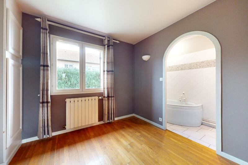 Maison - 105 m² - 5 pièces