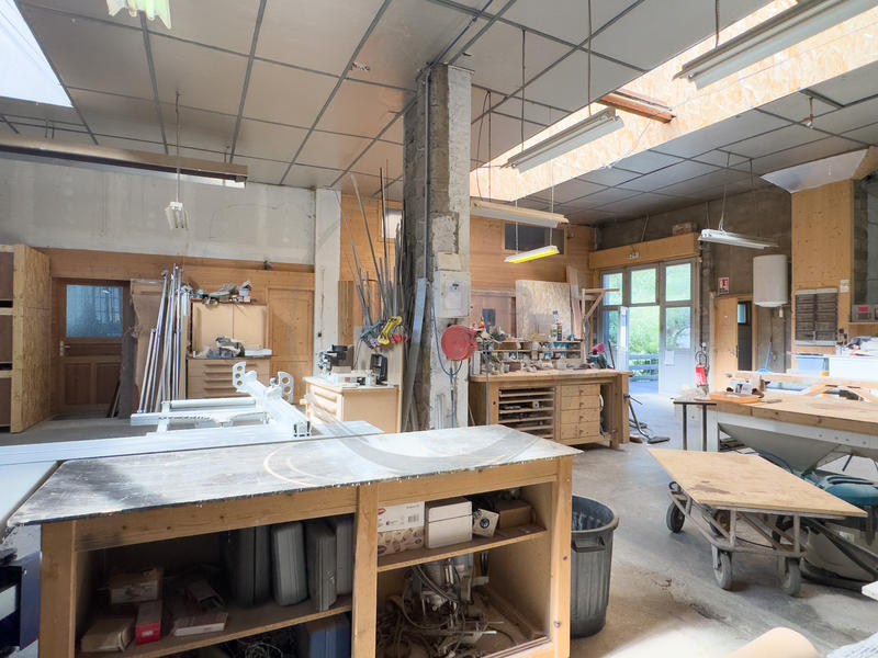 Local commercial - 645 m²